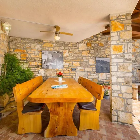Villa Antoli Tinjan